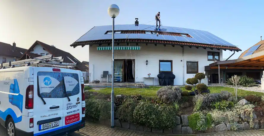 Veys Gebäudereinigung Photovoltaikreinigung