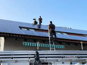 Veys Gebäudereinigung Photovoltaikreinigung